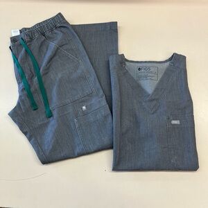 Figs Men Scrub Set Size Small